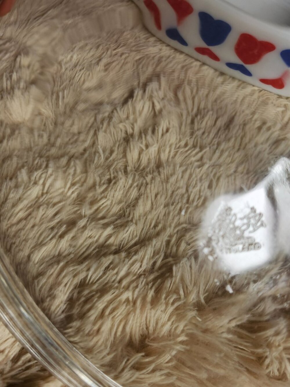 Pyrex Hearts 524 with lid - Picture 2 of 10